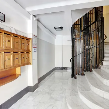 Le St Francois - Gorgeous Apt Art-deco,lift, A/c, 20 Meters Beach *