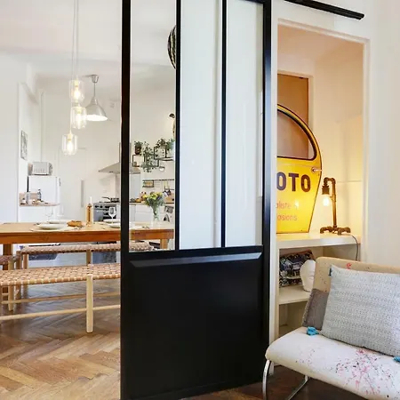 Le St Francois - Gorgeous Apt Art-deco,lift, A/c, 20 Meters Beach Apartment *