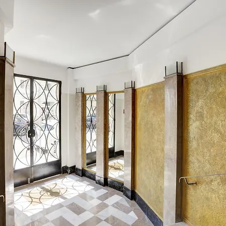 Le St Francois - Gorgeous Apt Art-deco,lift, A/c, 20 Meters Beach *